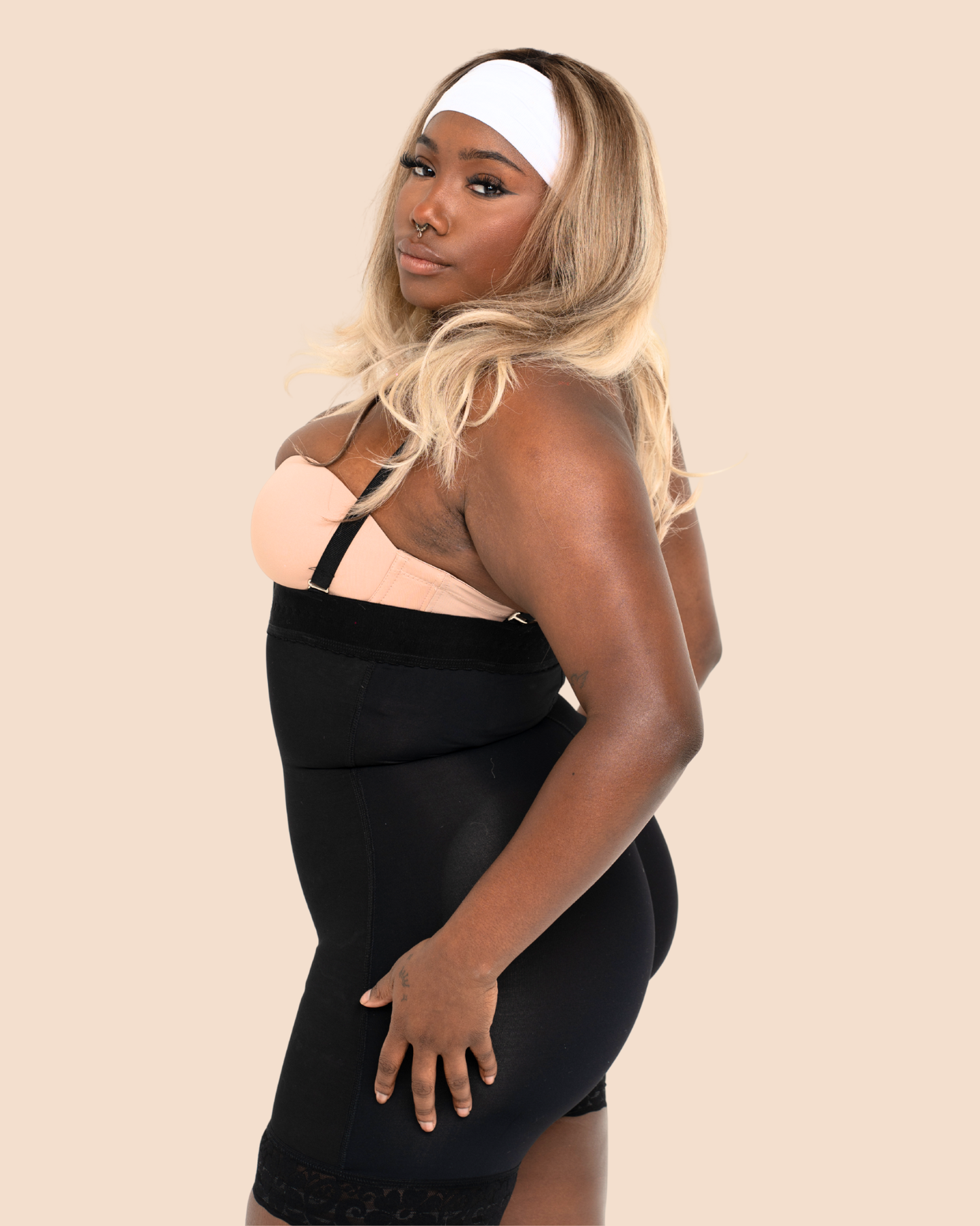 SANAE STRAPLESS SEAMLESS LIFT