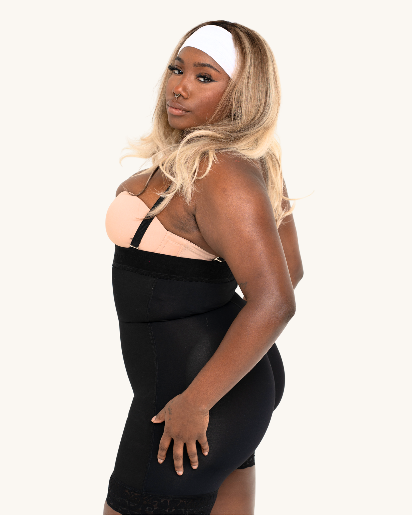 SANAE STRAPLESS SEAMLESS LIFT